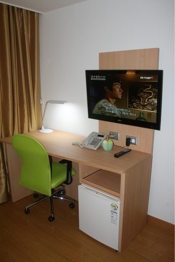 Gunsan Apple Tree Hotel Екстериор снимка